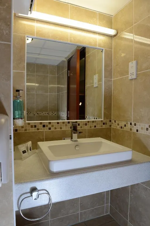***  Hotel St Pierre, Sure Hotel Collection By Best Western Wakefield Regno Unito